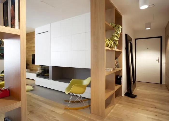 Appartement Stylish 2-br Apartment, 100 Sqm ǀ Ac, Free Parking, Terrace