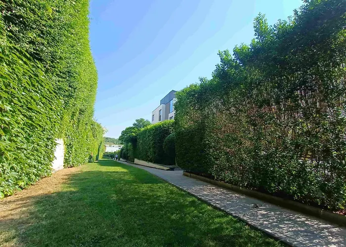 Stylish 2-br Apartment, 100 Sqm ǀ Ac, Free Parking, Terrace *