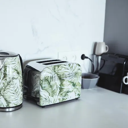 Apartment Stylish 2-br Apartment, 100 Sqm ǀ Ac, Free Parking, Terrace